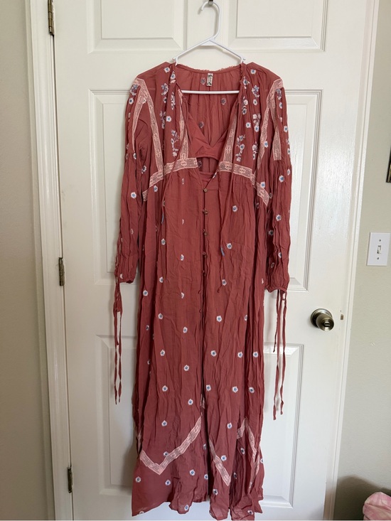 Free People Dresses & Skirts - Free People Bohemian Embroidered Long Sleeve Maxi Dress - Dusty Rose
